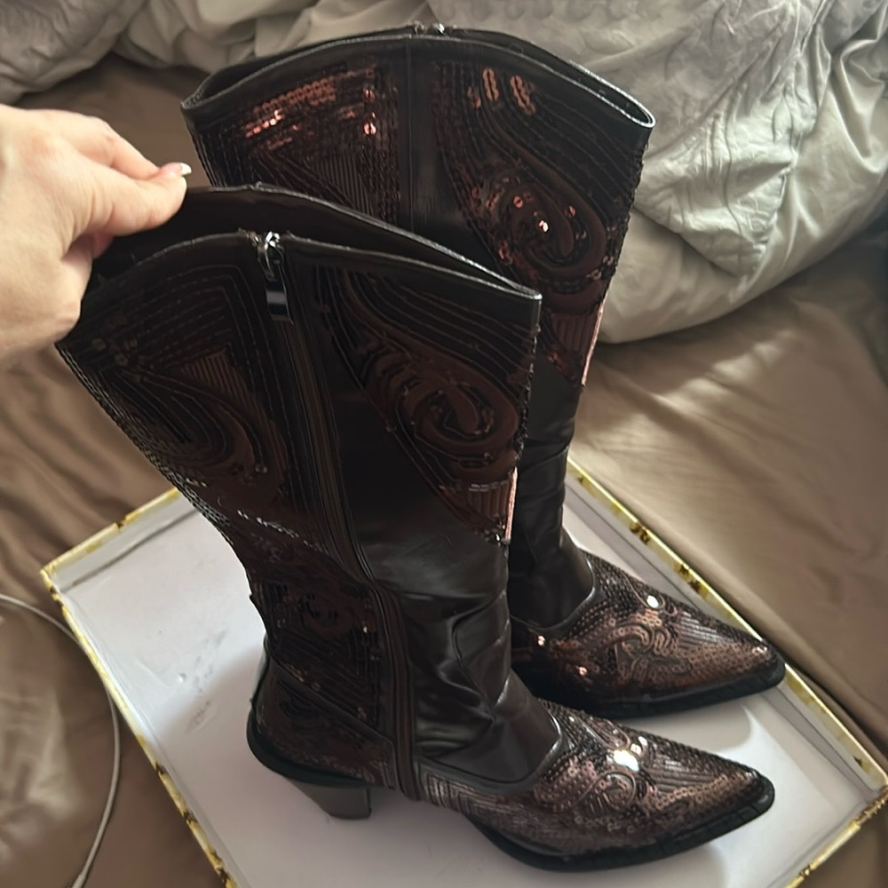 Brand new size 9 cowboy boots